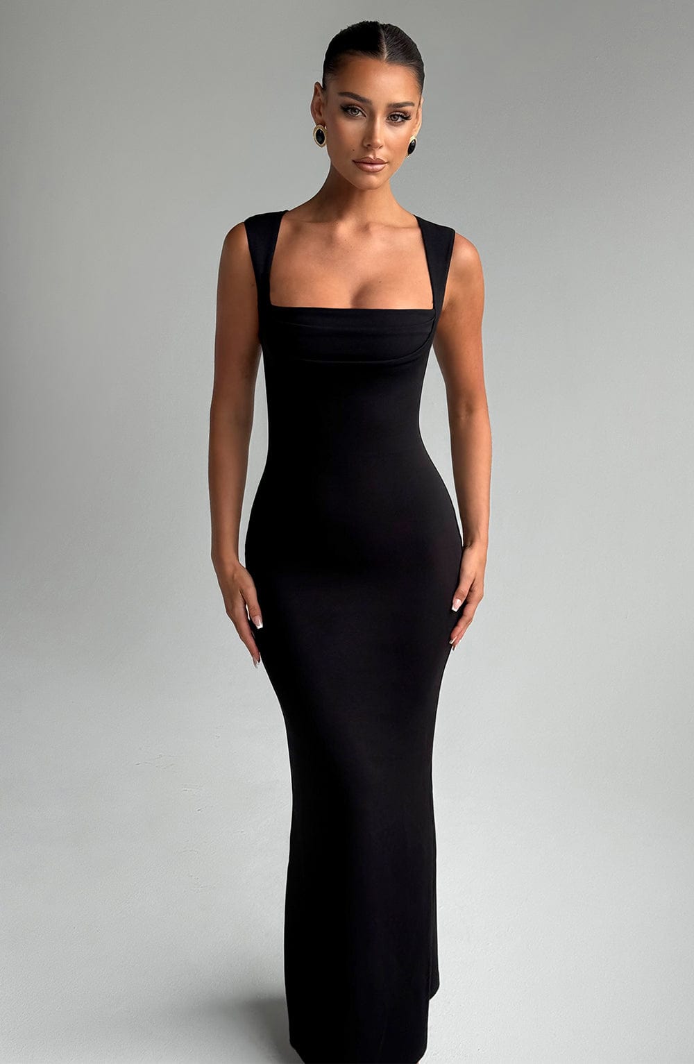 Ruby™ | Robe Élégante – Sophistication et Raffinement