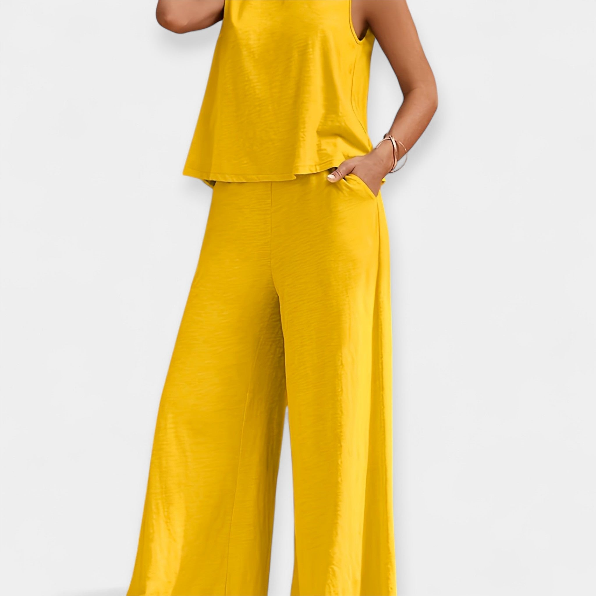 Ensemble avec Top Sans Manches & Pantalon Large