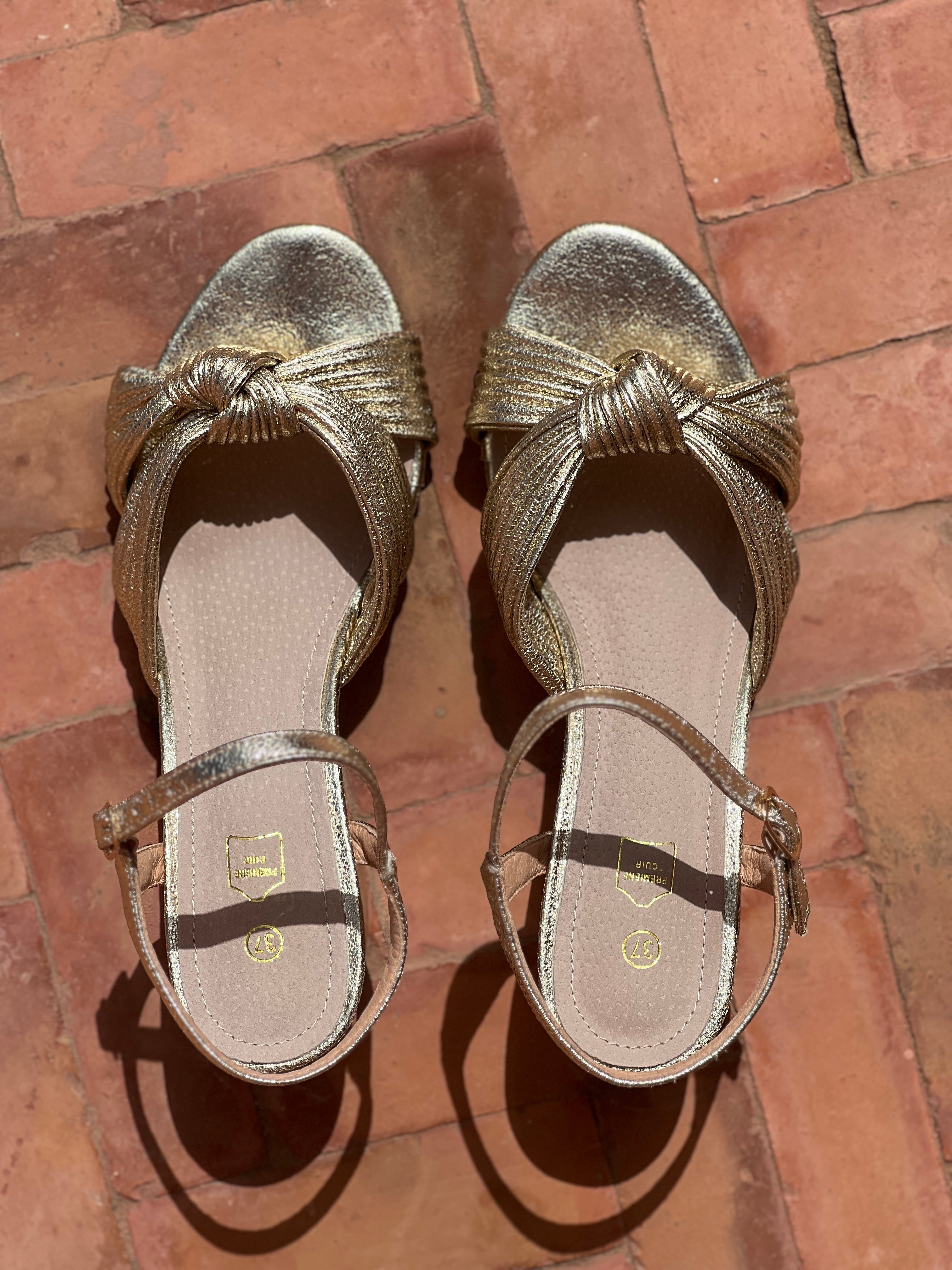 Sandales Gloria – Élégance Dorée