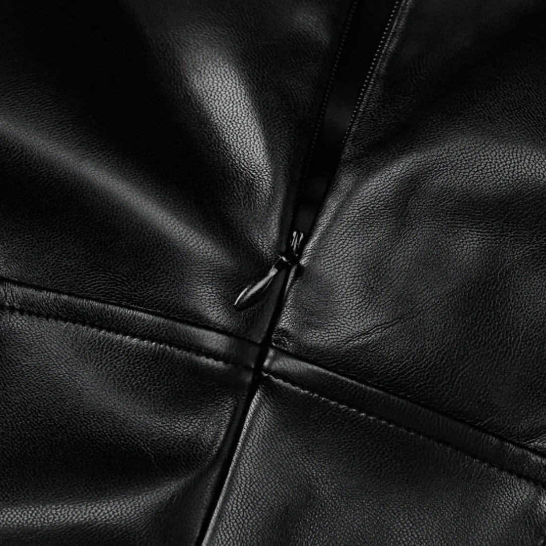 Luna™ | Robe Courte en Cuir – Audacieuse & Séduisante
