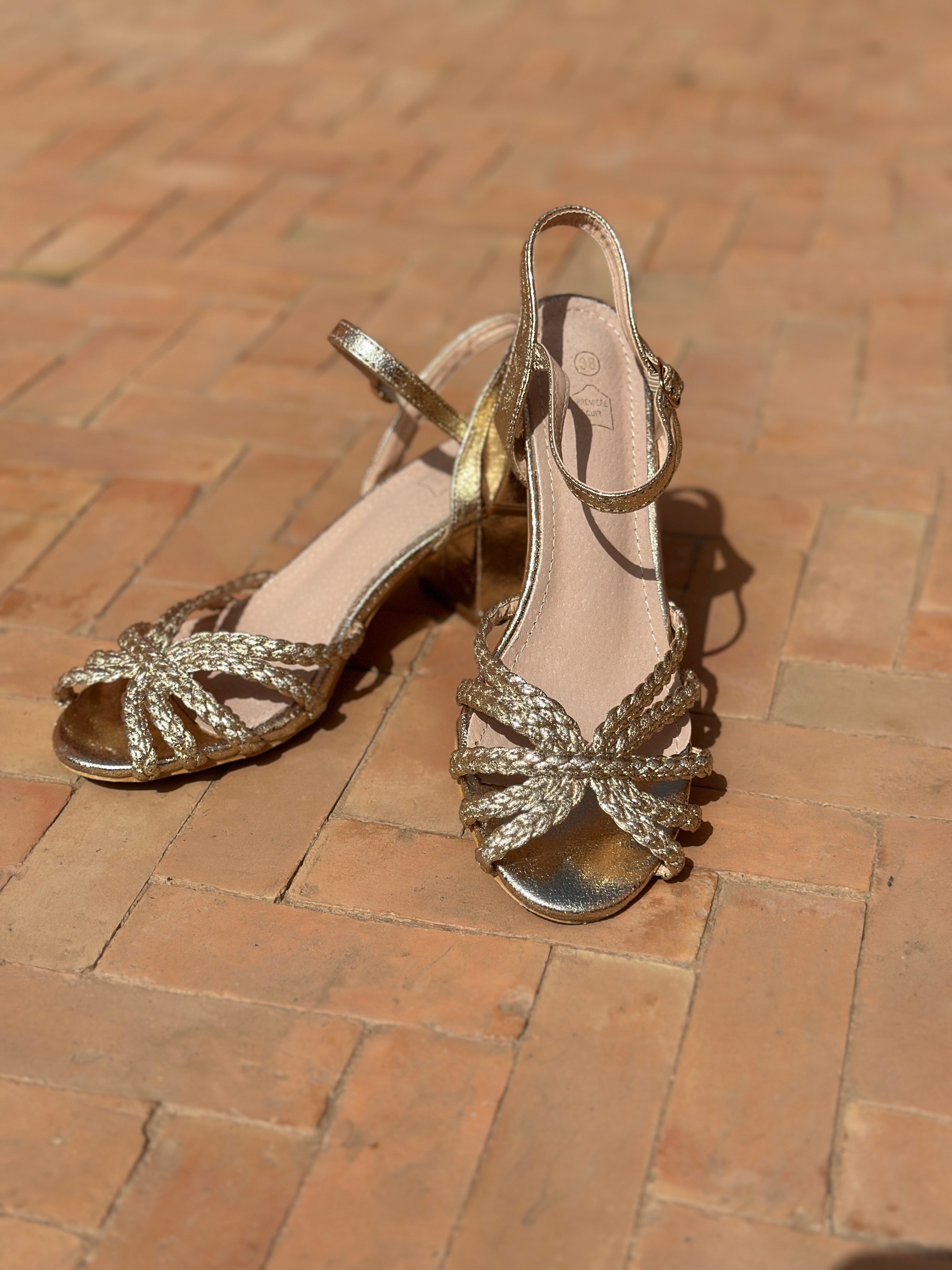 Osiris sandales