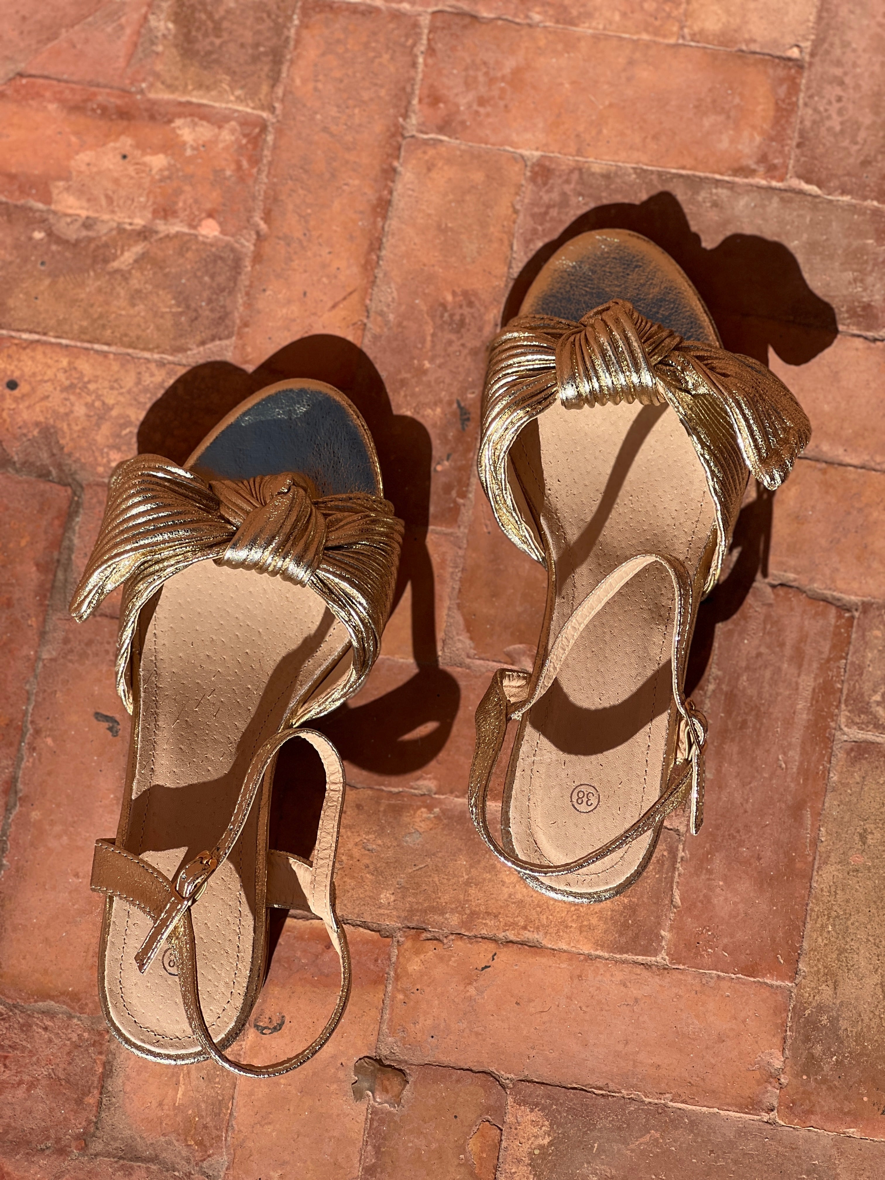 Sandales Ariane – L’élégance So Seventies