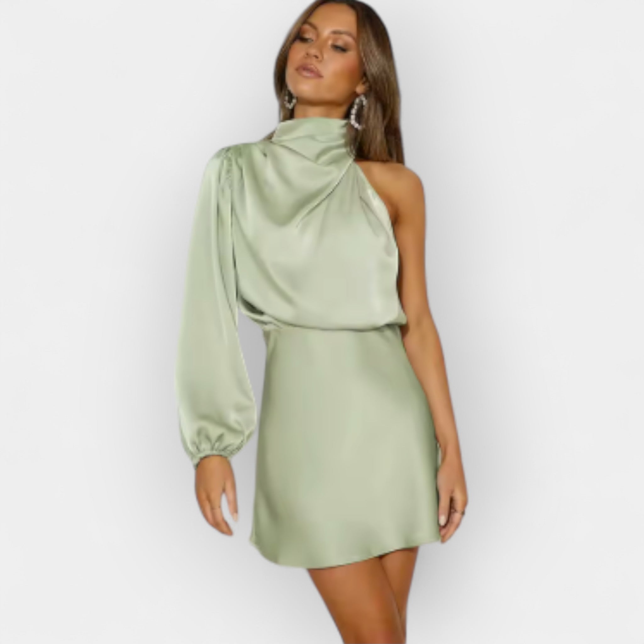 Robe en Satin Asymétrique