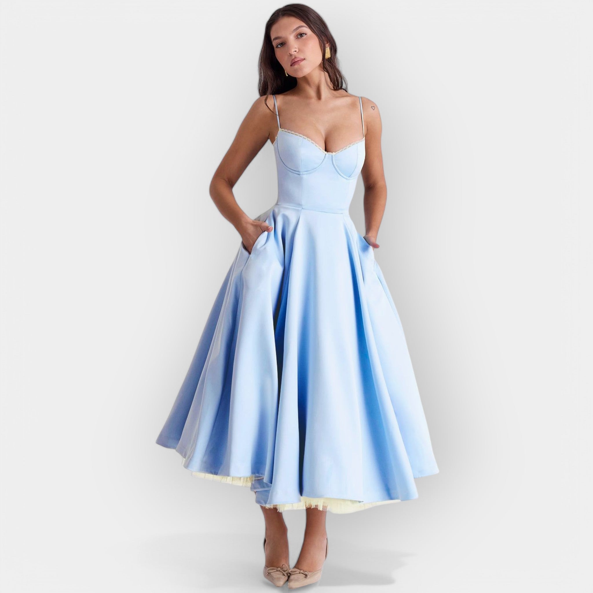 Robe Midi avec Ligne Élégante