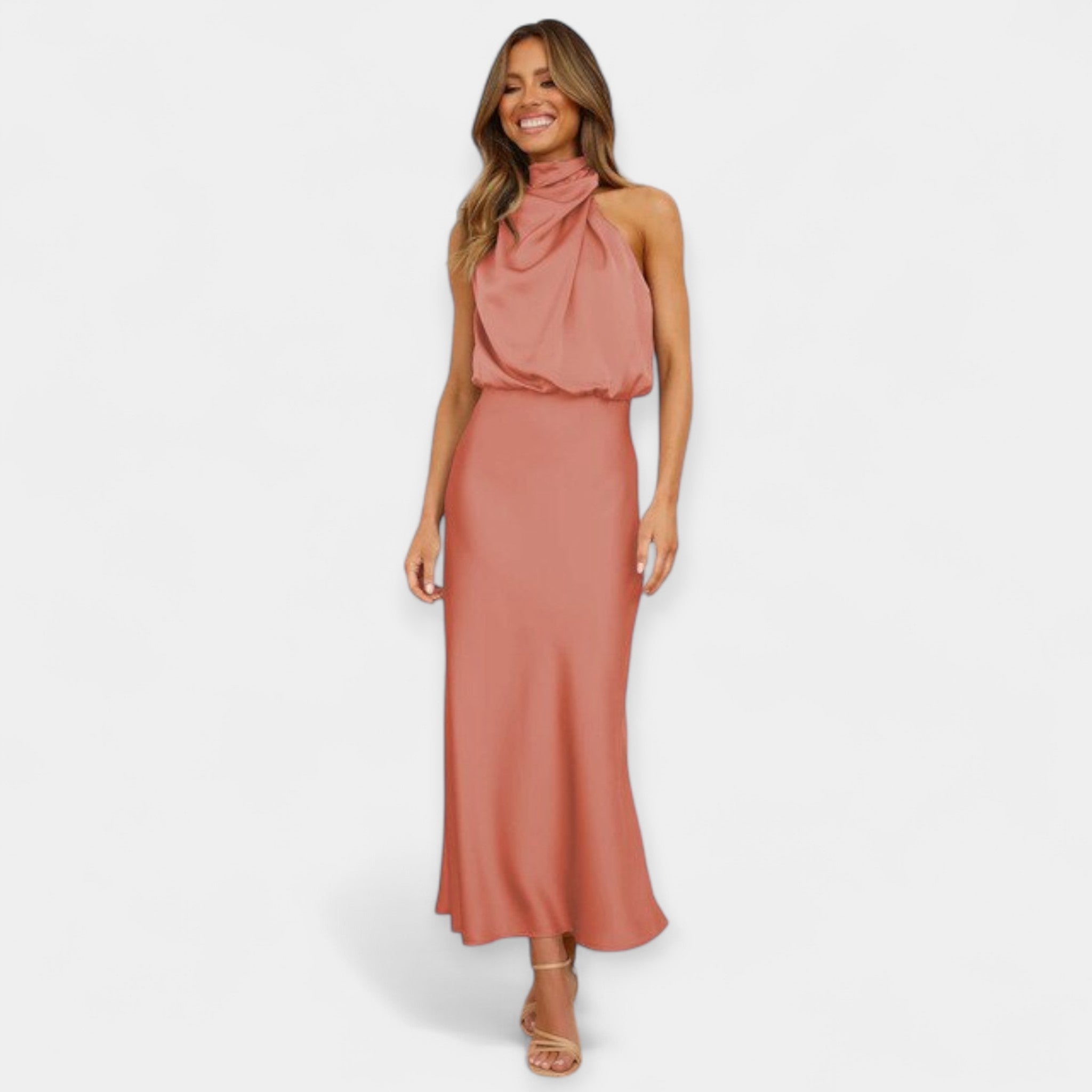 Robe Maxi Off-Shoulder